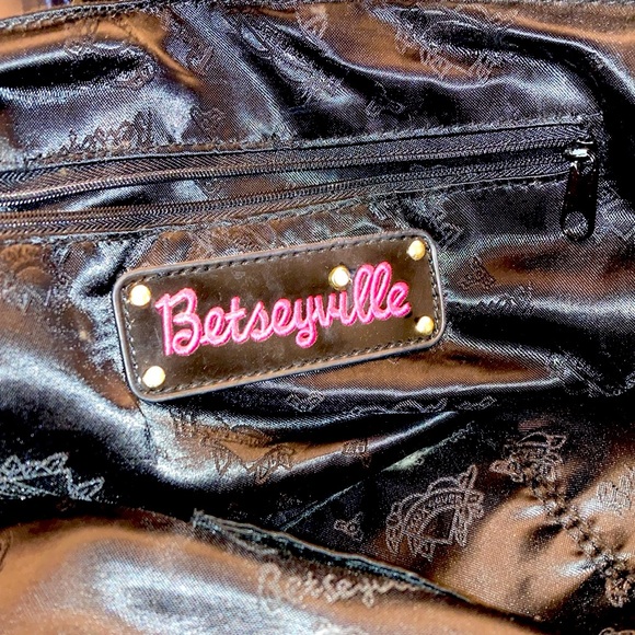 Betsey Johnson Tote Purse - Picture 7 of 7